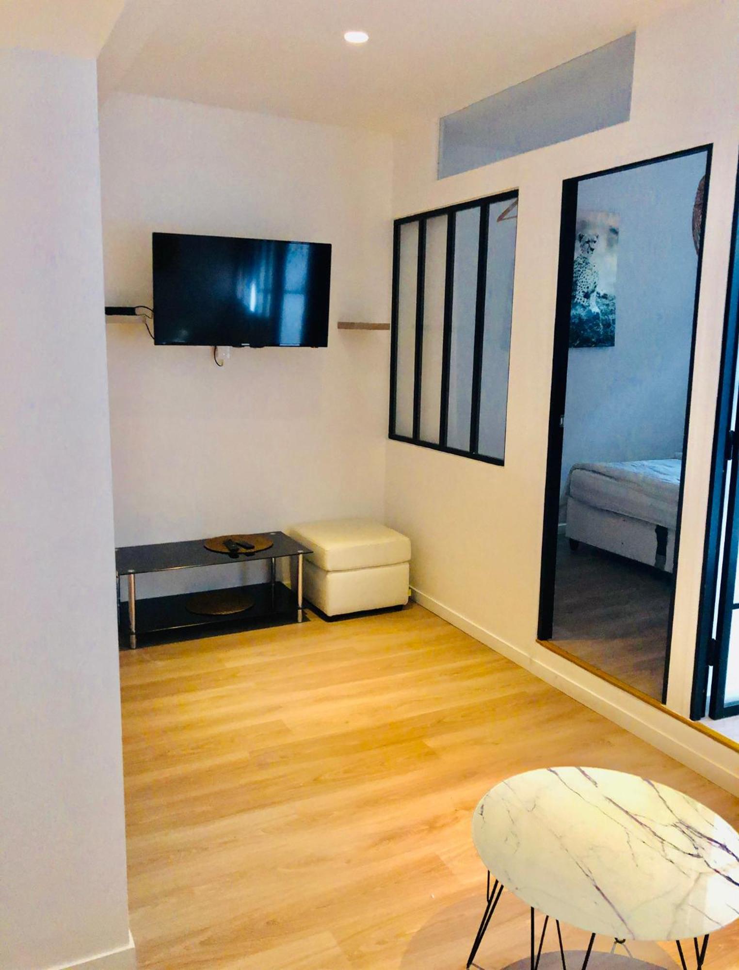 Gambetta Residences Hotel Paris Centre Bagian luar foto
