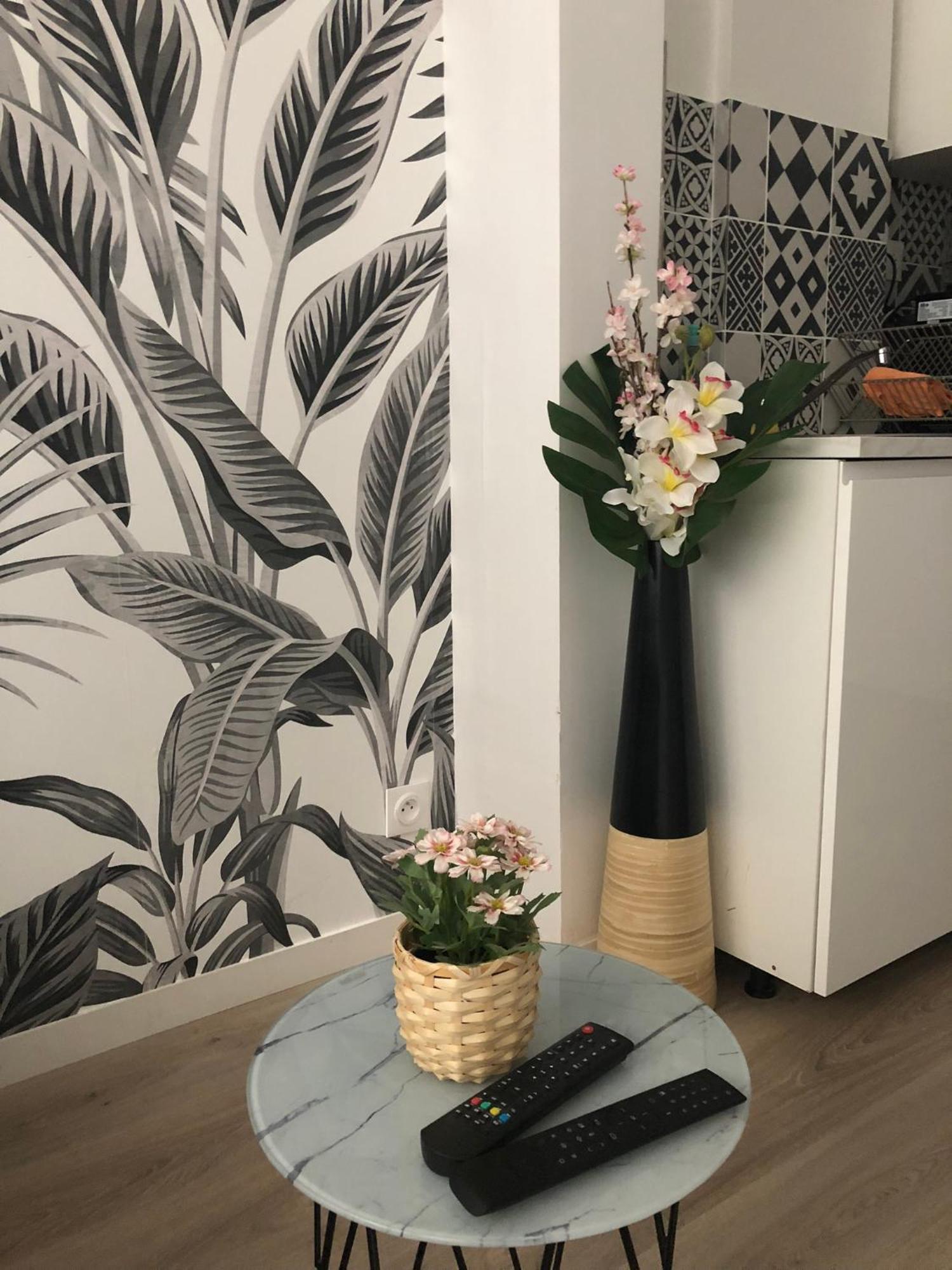 Gambetta Residences Hotel Paris Centre Bagian luar foto