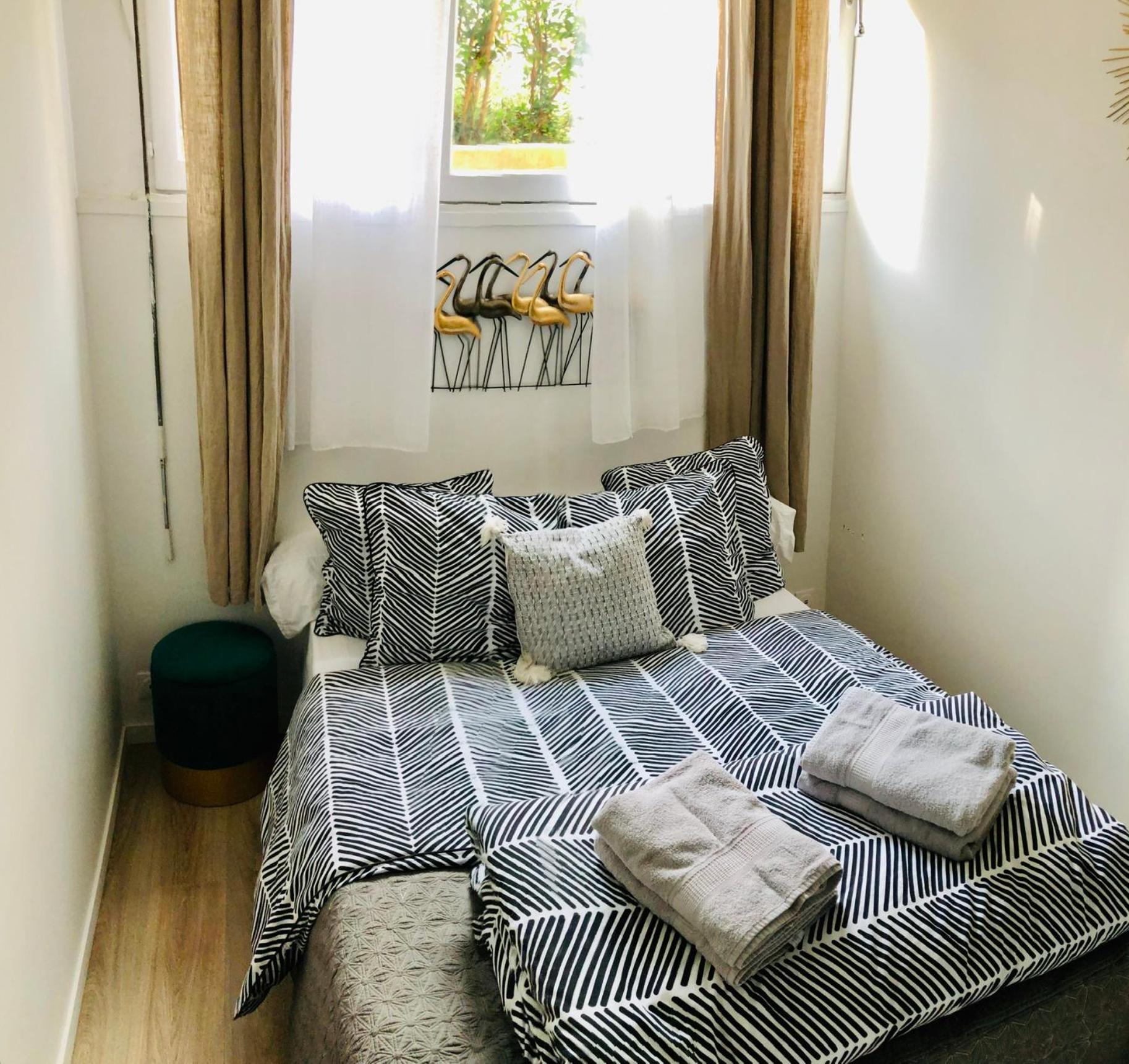 Gambetta Residences Hotel Paris Centre Bagian luar foto